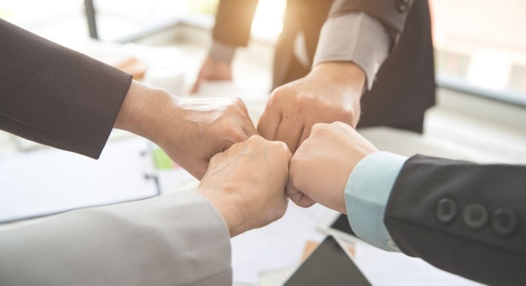 Cara Mengasah Keterampilan Leadership di Tempat Kerja Modern